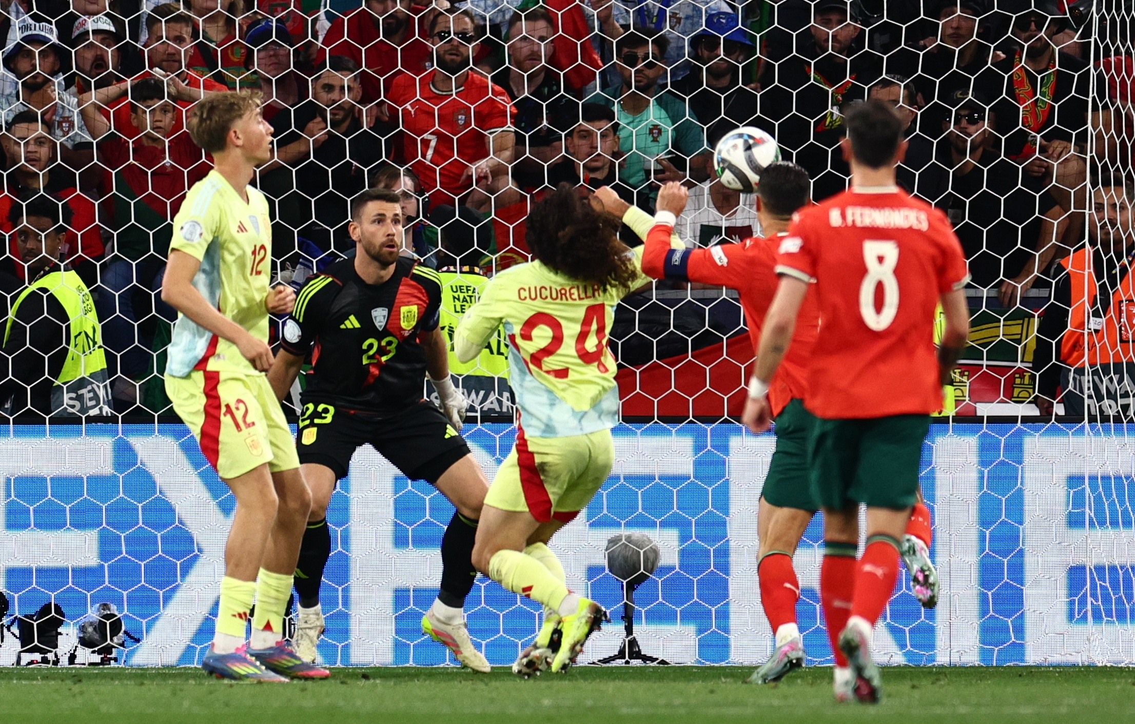 葡萄牙球队在欧洲联赛中大获全胜，领跑积分榜的简单介绍