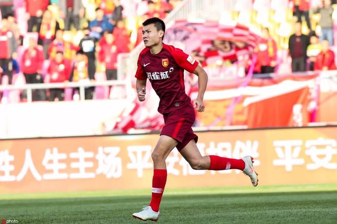 包含广州富力击败河北华夏,保持主场不败纪录的词条 包含广州富力击败河北华夏,保持主场不败纪录的词条