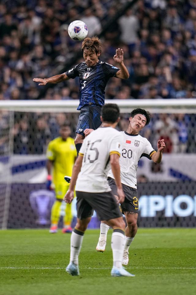 乐鱼体育官方入口-亚洲足球强队对决,赛场谁主沉浮？