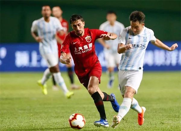 关于上港将迎来与广州富力的对决,争夺胜利的信息 关于上港将迎来与广州富力的对决,争夺胜利的信息