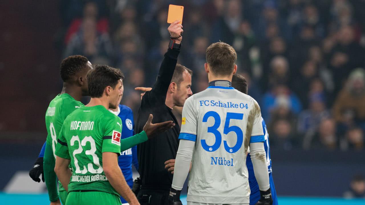 乐鱼体育新闻-沙尔克队长因伤宣布赛季提前报销的简单介绍