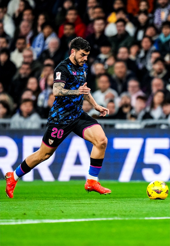 皇马2-1逆转塞维利亚,略伦特伤愈复出破门的简单介绍 皇马2-1逆转塞维利亚,略伦特伤愈复出破门的简单介绍