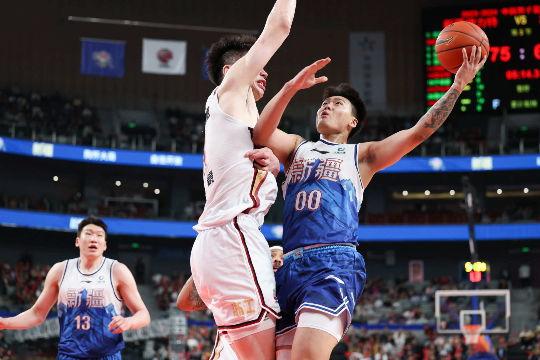 乐鱼体育网页版登录入口-浙江队在CBA季后赛中打出高光操作，被誉为评论席掌声雷动