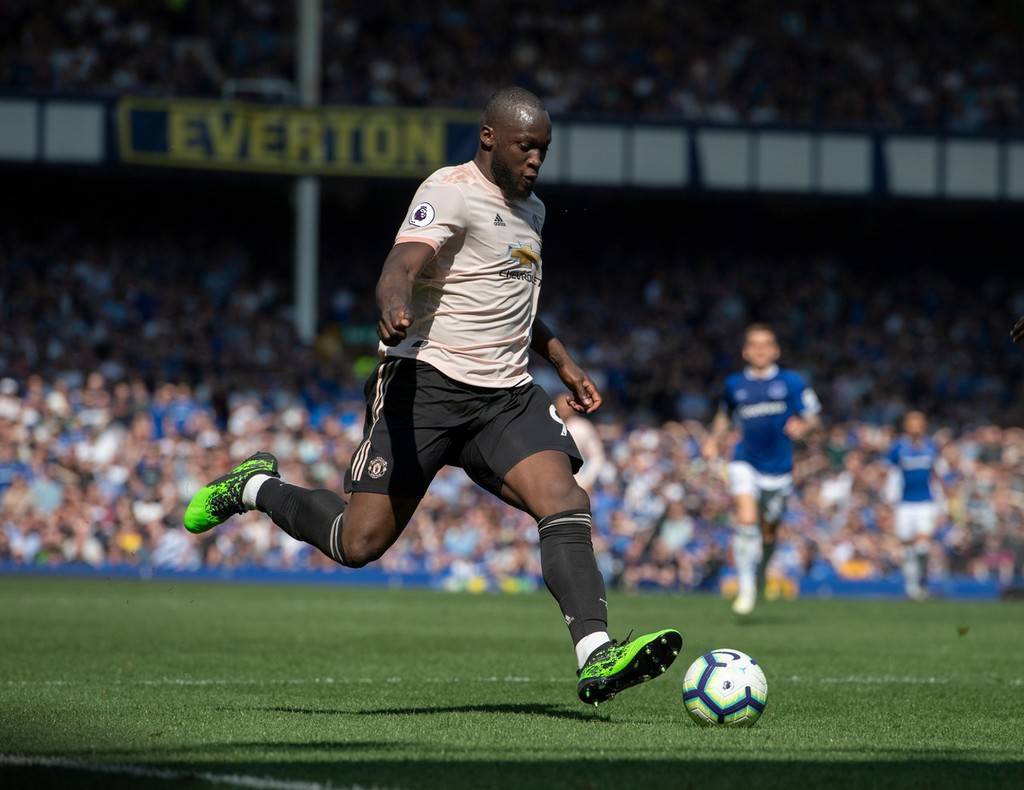 卢卡库再进1球，曼联总经理：他是我们的得分机器的简单介绍