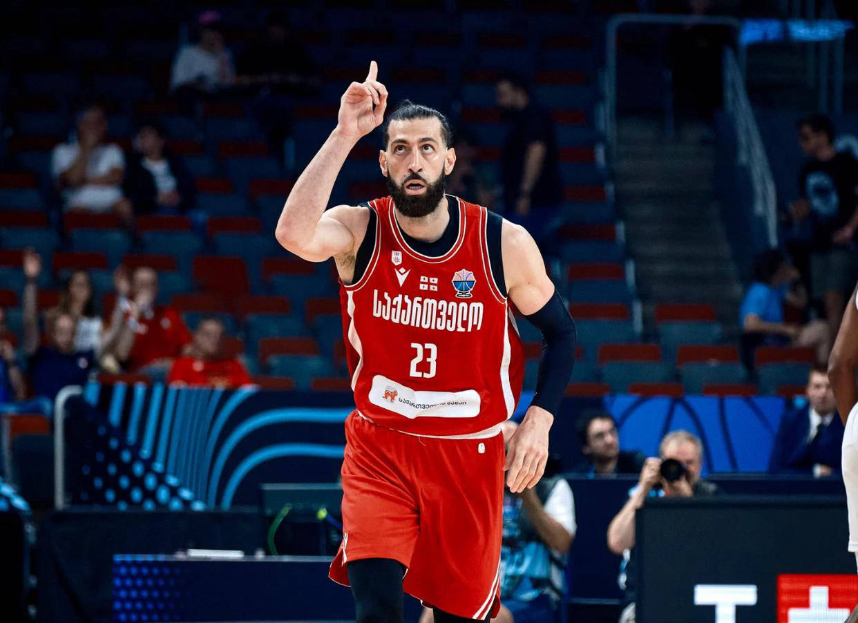 乐鱼体育电竞-外国球员在国际赛事中发挥出色