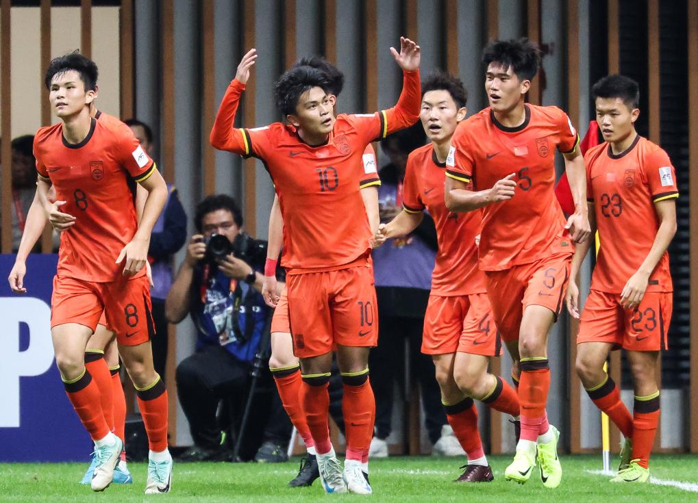 精彩瞬间令人惊叹,强队尽显实力引爆全场的简单介绍 精彩瞬间令人惊叹,强队尽显实力引爆全场的简单介绍