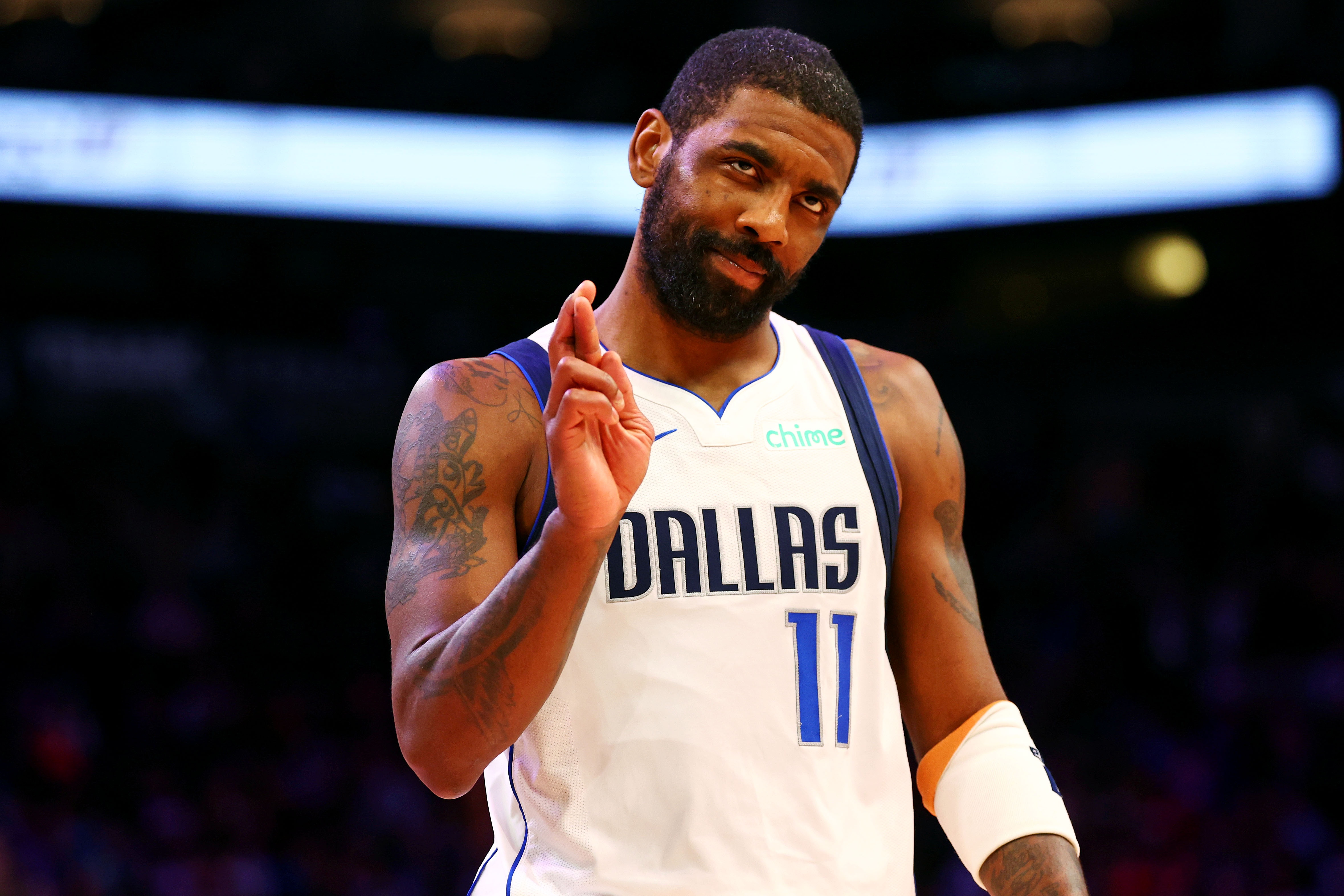 独行侠惨败步行者，欧文开局遭遇困境