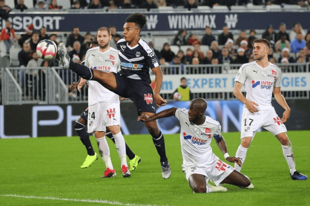 亚眠客场大胜克雷特伦，提升士气