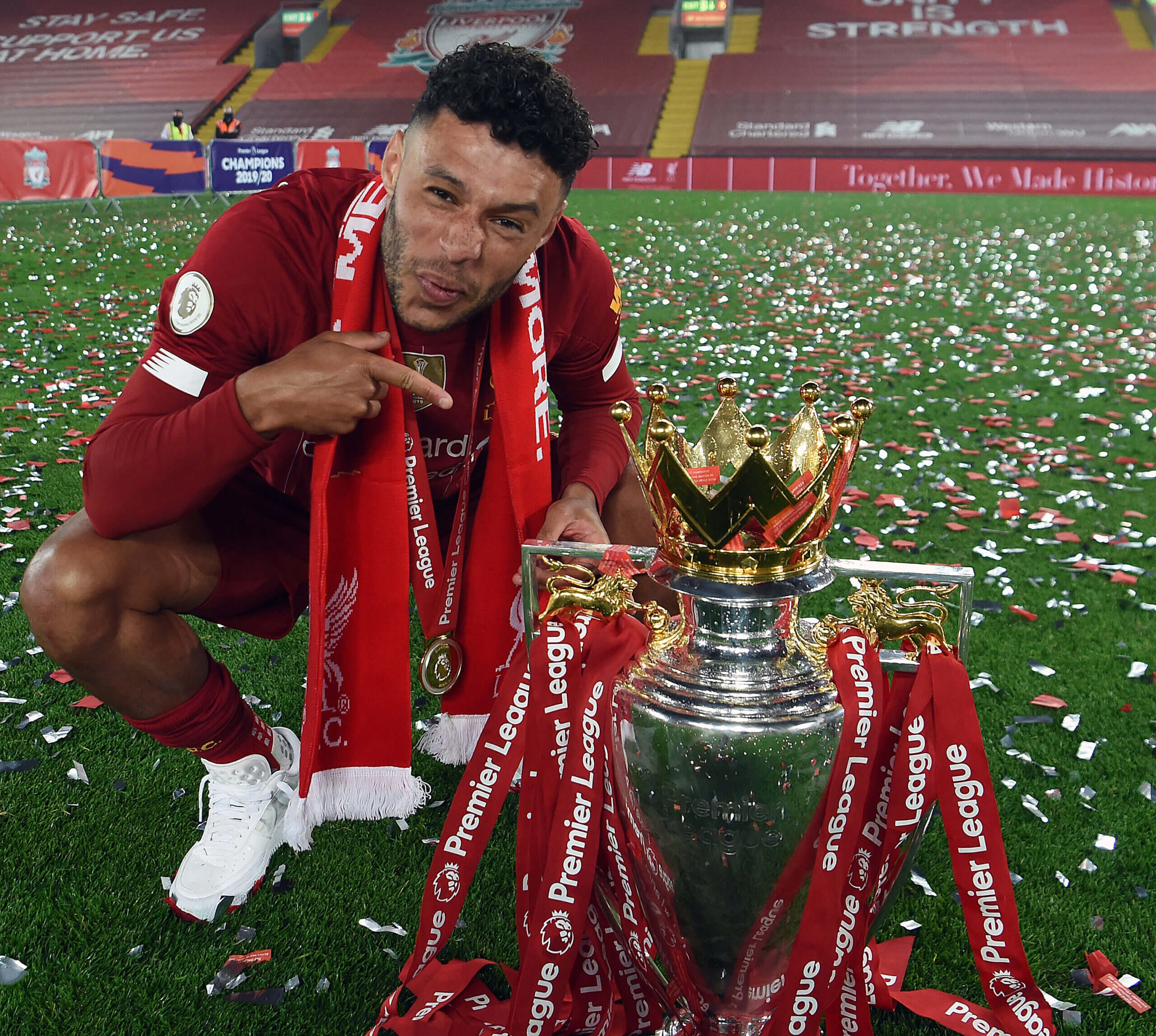 法国队在国际挑战杯上大热夺冠