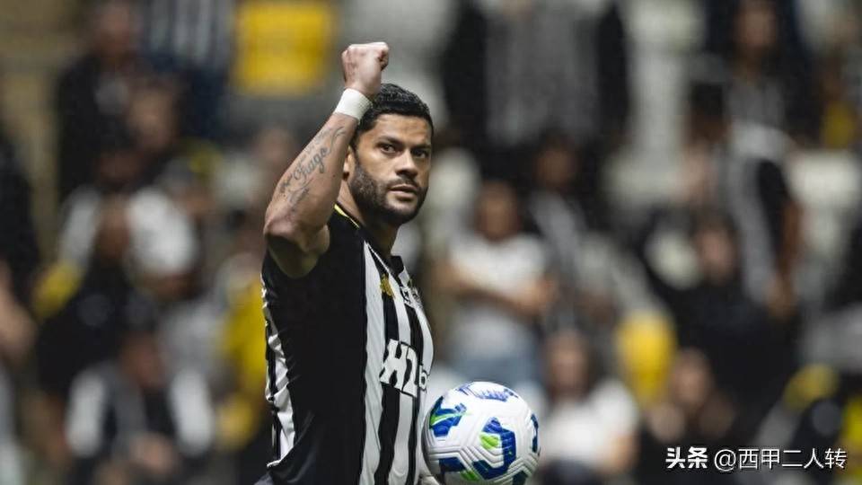 关于巴西国脚攻入制胜球，球队庆祝取得胜利的信息